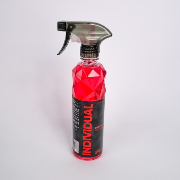 Titanium Individual - Miris Za Auto / 500ml